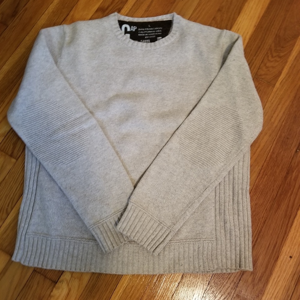 GAP Crewneck pullover sweater